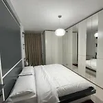 Lake Apartment Tirana